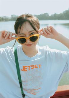 木﨑ゆりあ3rd写真集「アップデート中」発売記念イベント（神保町）